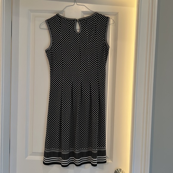 Max Studio Dress - Picture 2 of 3